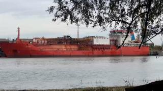 Incendiul de pe nava cu GPL a fost stins. Nu mai există niciun pericol pentru populaţie, anunţă ucrainenii