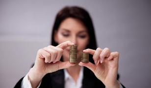 Femeile din UE câștigă mai puțin decât bărbații. Practic muncesc "gratis" de acum până la final de an