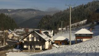 Prima zăpadă a sezonului aduce şi amenzi usturătoare pentru şoferii prinşi fără anvelope de iarnă