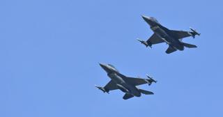 Noi atacuri în Ucraina, aproape de graniţa cu România. Două aeronave militare au fost ridicate de la sol