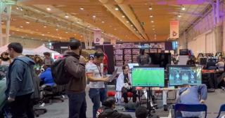 Plătiţi să se joace şi să testeze. Tentaţia pentru care mii de tineri din întreaga lume au venit în Lisabona