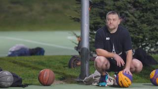 Portret de candidat: Ciprian Ciucu, între administrație, muzică rock și terenul de baschet