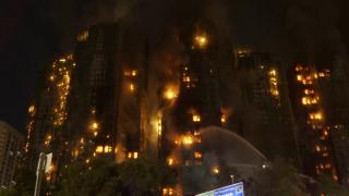 Incendiu devastator în Hong Kong: Bilanţul victimelor a urcat la 75 de morţi. 279 de persoane sunt dispărute