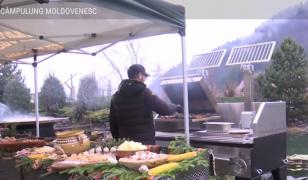 Bucovina, în sărbătoare de minivacanţă: mii de turiști atrași de bucatele tradiționale și atmosfera autentică