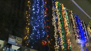 Instalațiile de Crăciun pot provoca incendii. Reguli esențiale pentru folosirea luminiţelor de brad