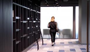 Concedieri la marile companii de Sărbători. Sunt numite "optimizări" şi "reorientare strategică"