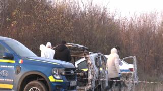 Descoperire macabră în Oradea. Şofer de ridesharing, găsit carbonizat într-o maşină, pe un câmp