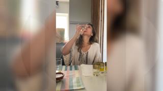 Trendul TikTok cu ulei de măsline pe stomacul gol: "Utilizat în exces, poate provoca efect laxativ"