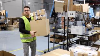 Magia Crăciunului fără stres: Cum să trimiți cadourile la timp și fără probleme