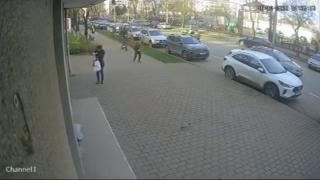 Copil de 10 ani din Iaşi, la spital, după ce a fost lovit de o trotinetă pe trotuar