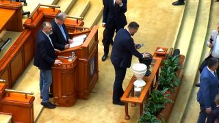 Negocierile de la Palatul Victoria s-au încheiat. Cu cât creşte salariul minim şi când