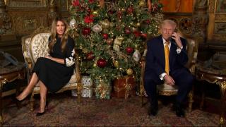 Cum îşi petrec Crăciunul vedetele de peste hotare. Trump a vorbit la telefon cu copii din intreaga ţară