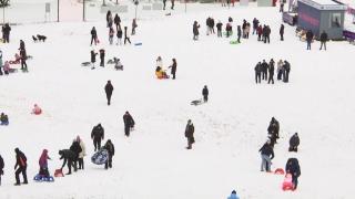 S-au deschis pârtiile pentru începători la Azuga. Ce spun instructorii de ski