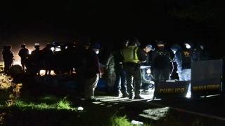 Un autocar plin cu pasageri a căzut 100 de metri într-o prăpastie, pe autostradă. 15 morţi, în Guatemala