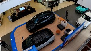 De ce sunt șoferii de hibride de trei ori mai expuși riscului de deces. Explicaţiile experţilor