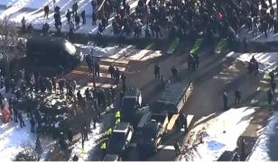 O femeie din SUA a fost ucisă de un agent de imigraţie. JD Vance: "O tragedie provocată chiar de victimă"