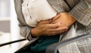 Constipația afectează 1 din 5 persoane. Ce este și cum să o gestionezi