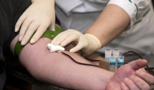 Sistemul de transfuzii din România are nevoie de reformă totală. Ministrul Sănătăţii anunţă schimbări