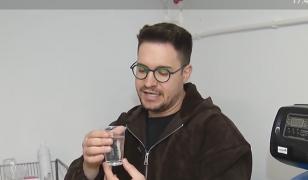 Cum alegi cea mai bună apă de băut. Diferenţele dintre apa potabilă şi apa îmbuteliată