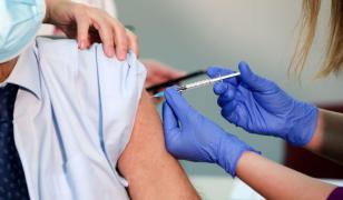 Pfizer cere României despăgubiri pentru vaccinurile refuzate, deși dozele n-ar fi fost fabricate