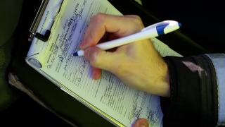 Închisoare sau muncă în folosul comunităţii pentru românii care nu îşi plătesc amenzile