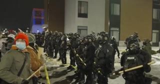 Trump l-a retras pe şeful ICE 