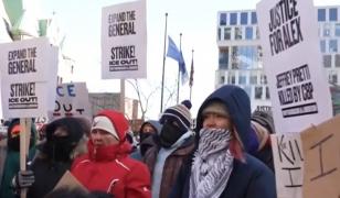 După moartea lui Alex Pretti, Trump retrage agenţi ICE din Minneapolis și îşi trimite consilierul pe imigrări