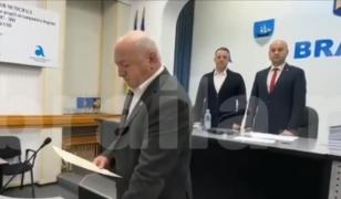 Moment hilar în Consiliul Local Brăila. Un consilier grăbit şi-a scurtat jurământul la preluarea mandatului