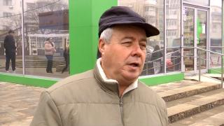 Guvernul vrea să scoată spațiile comerciale de la parterul blocurilor de la întreținere. Locatarii, revoltați