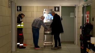 Se încheie epoca apei la 15 lei pe Aeroportul Otopeni. Călătorii au acces gratuit la apă potabilă