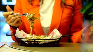 De la fast-food la fine dining: Cartofii prăjiți se reinventează și devin preparatele vedetă din farfurie