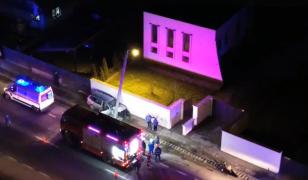 Trei tineri au ajuns la spital, după ce s-au izbit cu maşina de un stâlp de iluminat, în Gherla