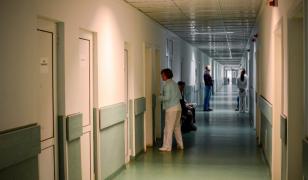 Biletul de trimitere ar putea fi eliminat pentru pacienții cronici. Ce schimbări pregătește Guvernul