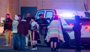 Doi morţi, după ce un bărbat a deschis focul într-un patinoar din SUA. Atacatorul şi-ar fi ucis soţia