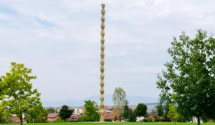Anul lui Brâncuşi, sărbătorit la Târgu Jiu. Oamenii s-au adunat la Coloana Infinitului pentru a marca momentul
