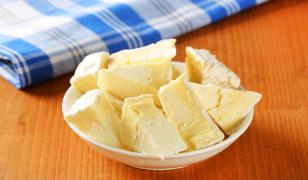 Duminică este "Lăsata Secului" de brânză: cum se pregătesc credincioșii pentru Postul Paștelui