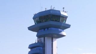 Discuția între turnul de control şi avionul HiSky care s-a învârtit deasupra României: "Am confirmat PAN-PAN"