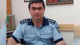 Un fost şef din Poliţie, pensionar special, pus şef la fabrica de armament. Cine e "sprânceana lui Batman"