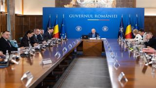 Cum arată reforma adoptată de Guvern: 45.000 de posturi dispar, 20.000 de concedieri și sporuri eliminate