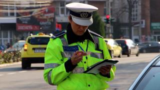 Şoferii care nu îşi plătesc amenzile vor rămâne fără permis câte o zi pentru fiecare 50 de lei restanţi