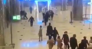 28 de elevi români, aflaţi în excursie cu şcoala, rămaşi blocaţi în Dubai din cauza atacurilor iraniene