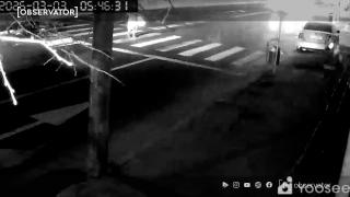 Momentul în care Keita, fotbalistul Rapidului, spulberă o femeie pe trecerea de pietoni