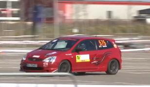 Raliu spectaculos dedicat femeilor de 8 Martie, la Brașov. 21 de concurente s-au aliniat la start