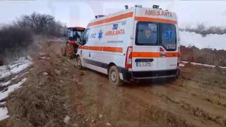 Localitatea unde un drum neasfaltat face diferența între viață și moarte. Un bebeluș, a 2 victimă în 10 zile