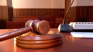 Cum poţi obţine mai uşor un avocat din oficiu. Românii vor putea cere asistență juridică gratuită