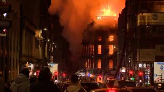 Imagini cu incendiul de groază din Scoţia. Clădirea veche de peste 170 de ani s-a făcut scrum