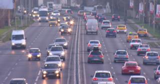 Cât plăteşte pe combustibil un şofer pentru un drum de 15 km. Preţul a crescut cu 20 lei în ultimele zile