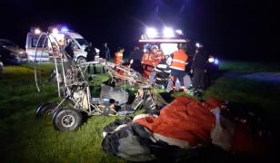 Două persoane au murit după ce s-au prăbușit cu o parapantă cu motor în judeţul Bihor
