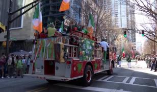 Ziua Sfântului Patrick, sărbătorită din SUA până în UK. Milioane de oameni au dansat pe muzica cimpoaielor