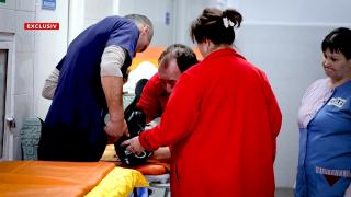 Tot mai mulți medici agresați în timp ce salvează vieți. Rudele pacienților cred să se pricep mai bine